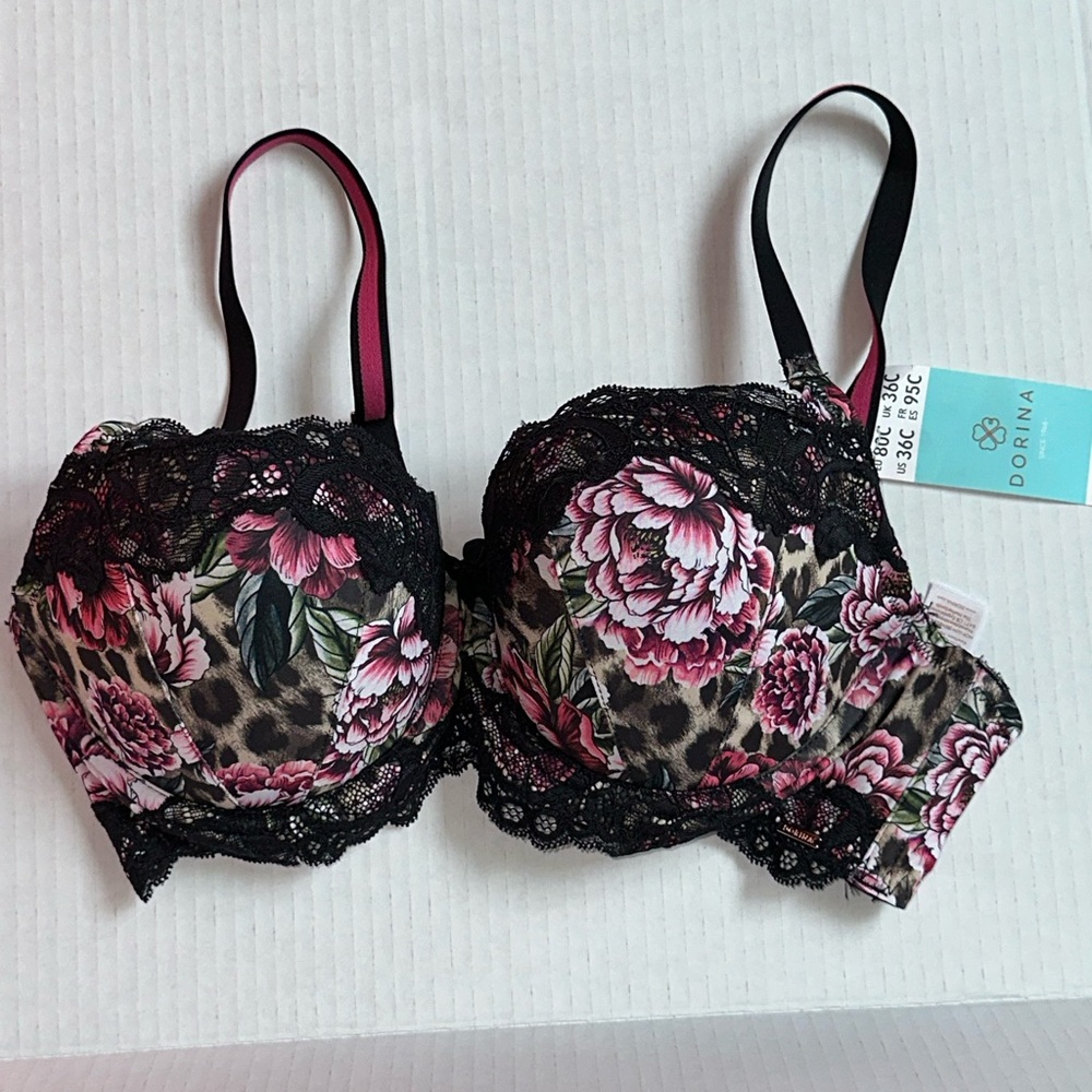 Floral Lace Underwire Bra in Pink and Black